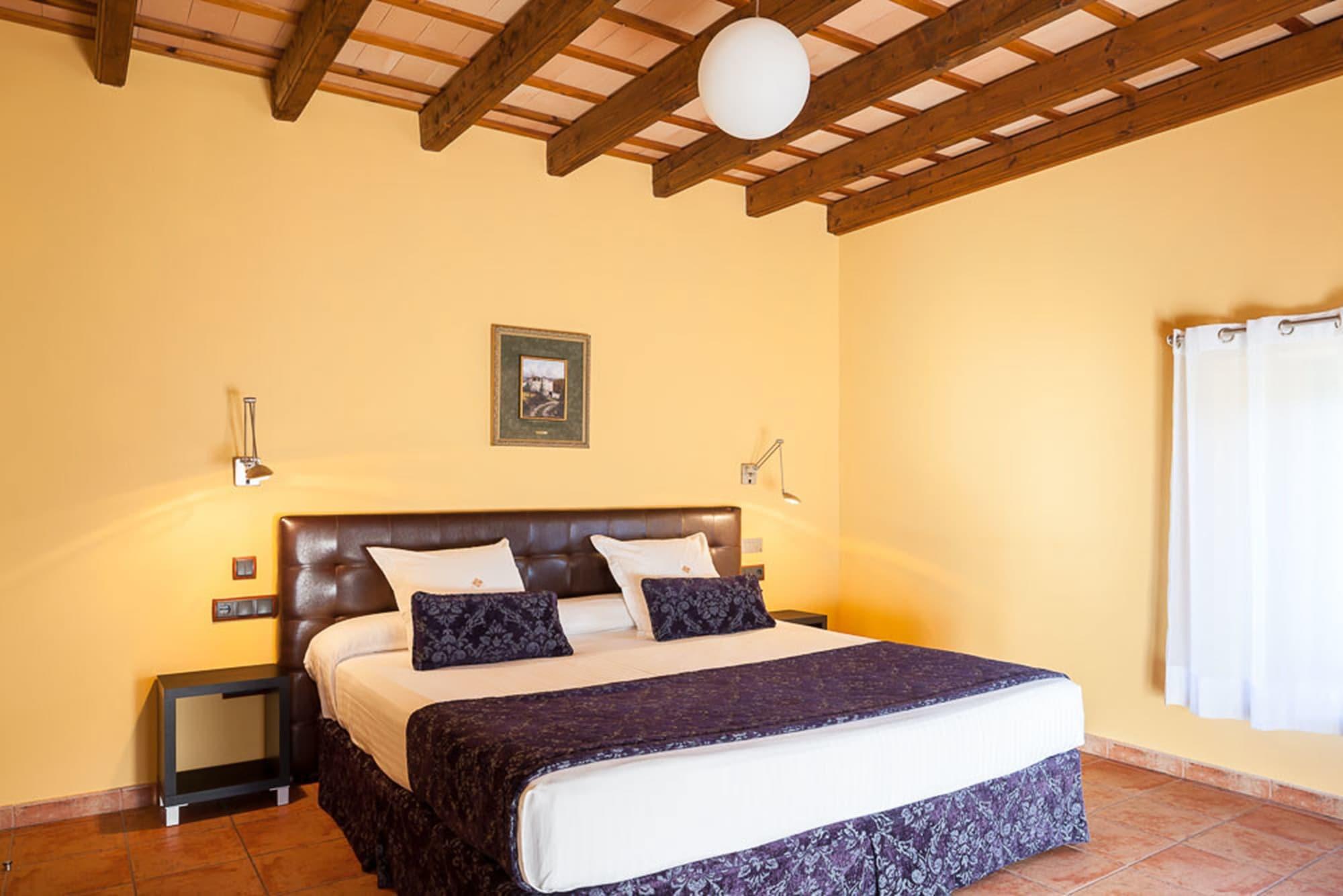 Hotel Vall De Bas Joanetes Bagian luar foto