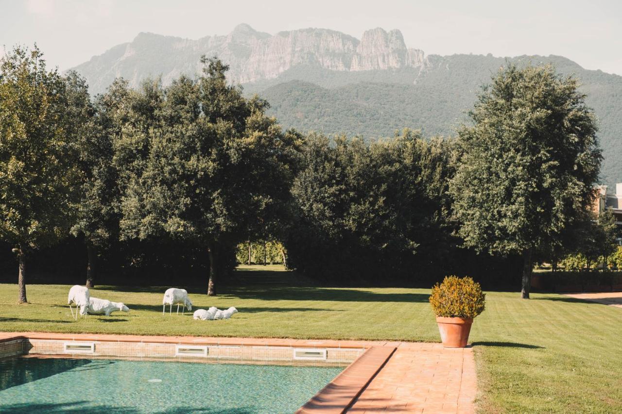 Hotel Vall De Bas Joanetes Bagian luar foto