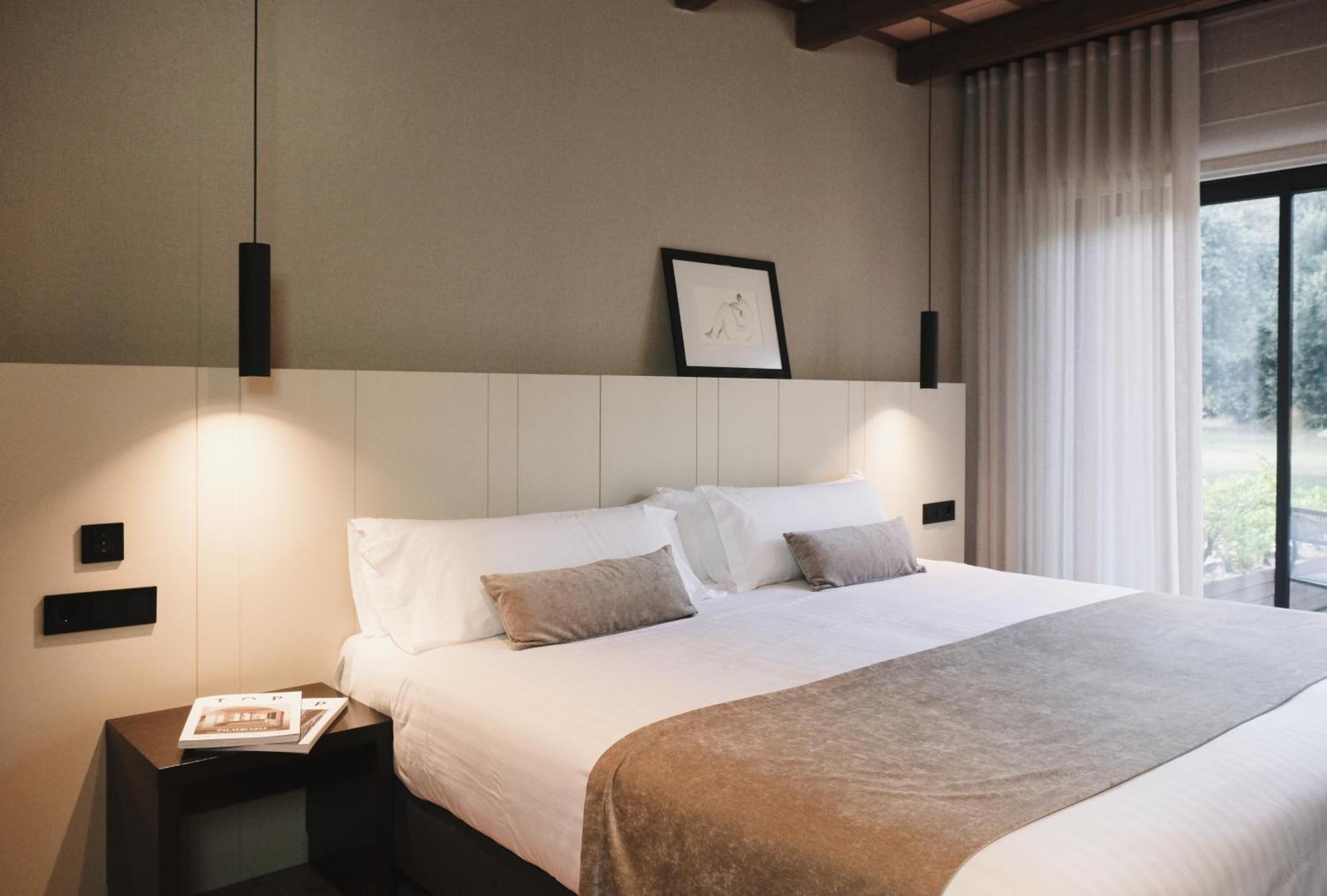 Hotel Vall De Bas Joanetes Bagian luar foto